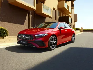 Автомобиль Mercedes-Benz A-класс