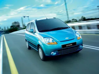 Chevrolet Spark M200 · Хетчбэк