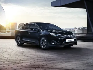 Автомобиль Toyota Avensis