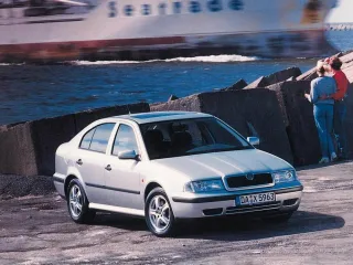 Skoda Octavia I · Лифтбек