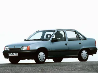 Opel Kadett E рестайлинг · Седан