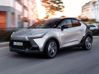 Автомобиль Toyota C-HR