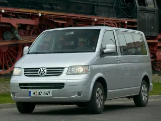 Volkswagen Caravelle T5 · Минивэн