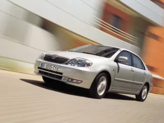 Toyota Corolla IX · Седан