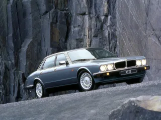Jaguar XJ II · Седан
