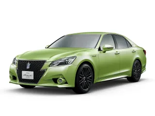 Toyota Crown S210 · Седан