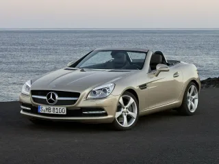 Автомобиль Mercedes-Benz SLK-класс