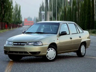 Автомобиль Daewoo Nexia