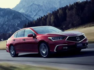 Автомобиль Honda Legend