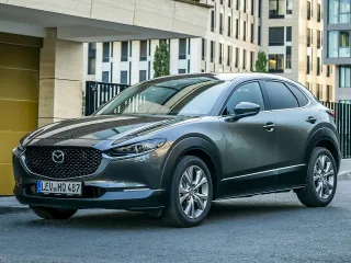 Автомобиль Mazda CX-30