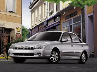 Автомобиль Kia Sephia