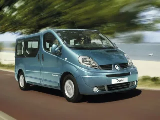 Renault Trafic II рестайлинг · Минивэн