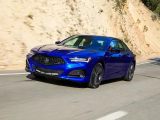 Автомобиль Acura TLX