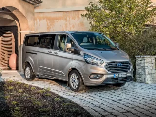 Ford Tourneo Custom I рестайлинг · Минивэн