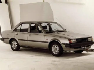 Toyota Carina A60 · Седан