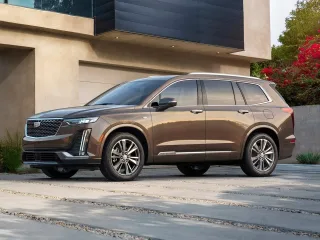 Автомобиль Cadillac XT6