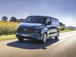 Автомобиль Ford Tourneo Custom