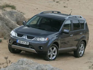 Mitsubishi Outlander II · Внедорожник