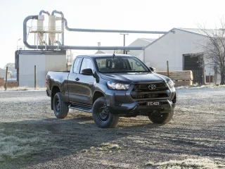 Автомобиль Toyota Hilux
