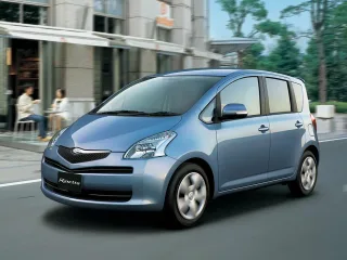 Toyota Ractis I · Хетчбэк
