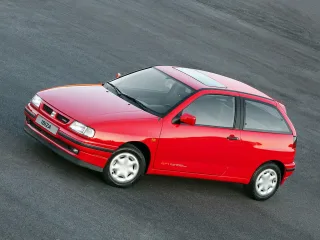 SEAT Ibiza II · Хетчбэк
