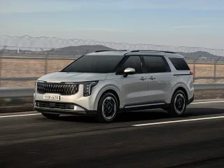 Автомобиль Kia Carnival