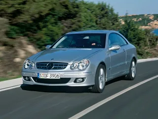 Автомобиль Mercedes-Benz CLK-класс