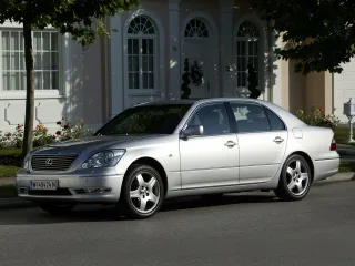 Lexus LS III рестайлинг · Седан