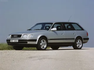 Автомобиль Audi 100