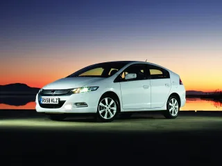 Honda Insight ZE2 · Лифтбек