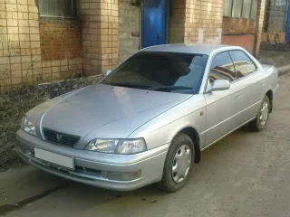 Toyota Vista V40 · Седан