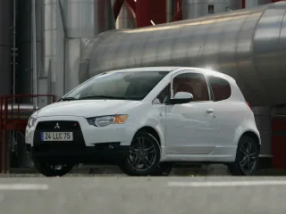 Автомобиль Mitsubishi Colt