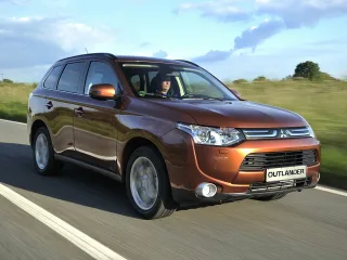 Mitsubishi Outlander III · Внедорожник