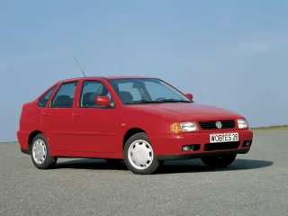 Volkswagen Polo III · Седан