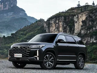 Автомобиль Changan CS95