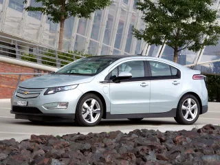 Chevrolet Volt I · Хетчбэк