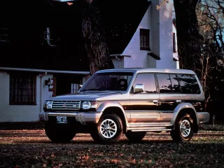 Mitsubishi Pajero II · Внедорожник
