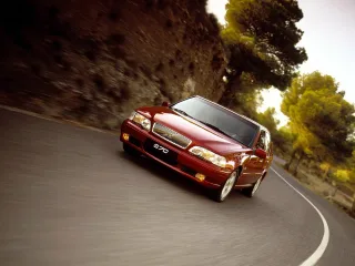 Автомобиль Volvo S70