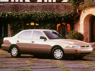 Toyota Camry XV10 · Седан