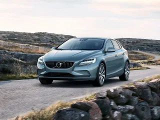 Автомобиль Volvo V40