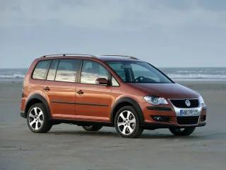 Volkswagen Touran I рестайлинг · Минивэн