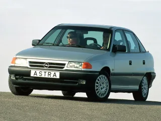 Opel Astra F · Седан