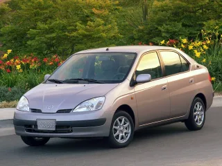 Toyota Prius I · Седан