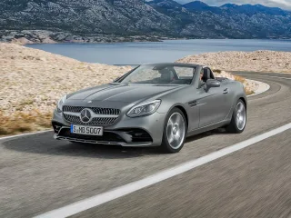 Автомобиль Mercedes-Benz SLC-класс