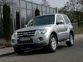 Mitsubishi Pajero IV рестайлинг · Внедорожник