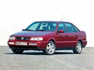 Volkswagen Passat B4 · Седан