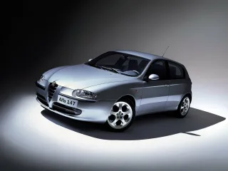 Alfa Romeo 147 I · Хетчбэк