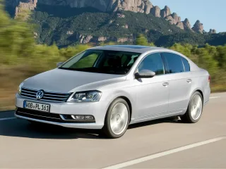 Volkswagen Passat B7 · Седан