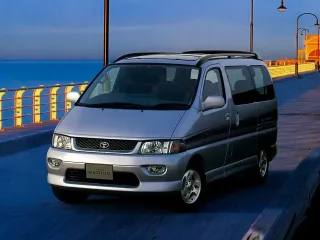 Автомобиль Toyota Regius