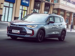 Автомобиль Chevrolet Orlando
